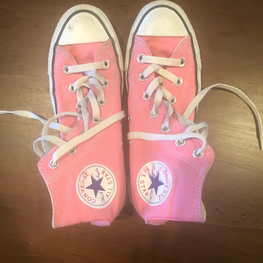 Pink Hi-Top Converse 6.5